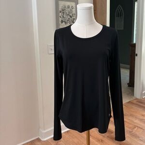 UNDER ARMOUR Women's Medium Black Running Athletic Sports Long Sleeve Active Top